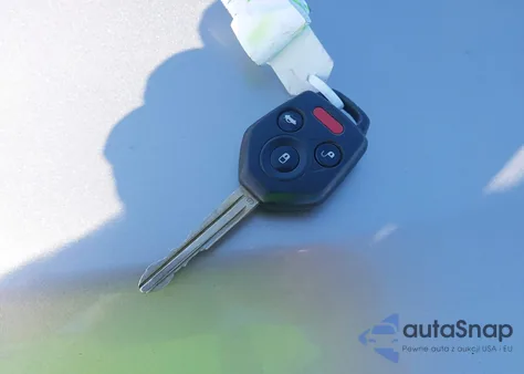 2016 Subaru Legacy 2.5I Premium из США, поврежденный, VIN 4S3BNAH64G3012864